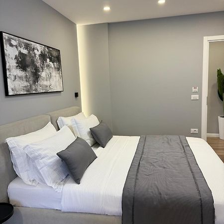L'Hotel Тирана Екстер'єр фото